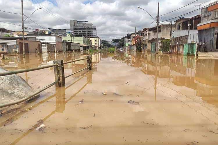 Córrego Humaitá transborda, e ruas do Bairro Industrial ficam alagadas 1 industrial1 by gabriel