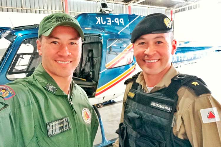 Policiais gêmeos atuam em perseguição e prendem suspeito em matagal 1 irmaos gemeos pmmg