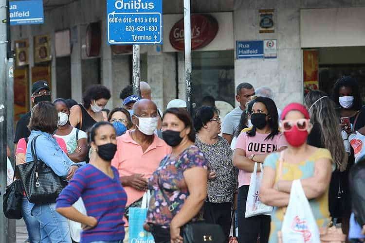 04-uso-de-máscaras-obrigatório---fernando-priamo 04-uso-de-máscaras-obrigatório---fernando-priamo