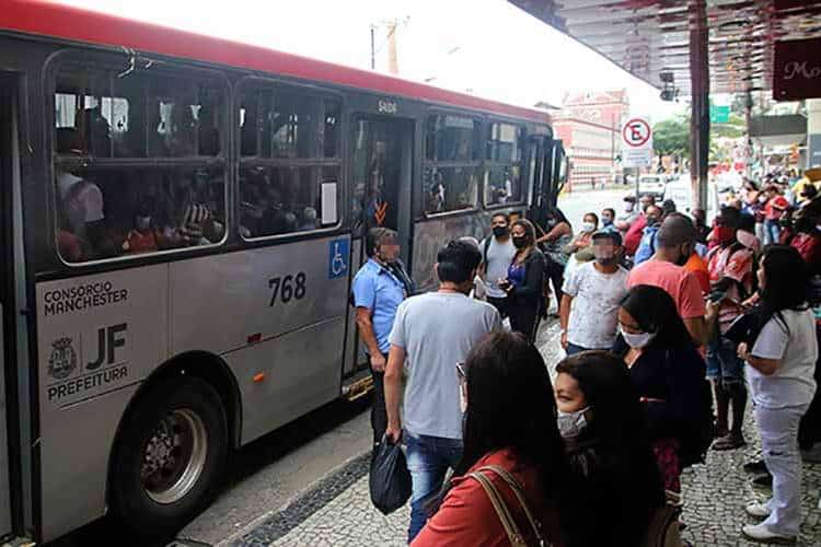 06---desrespeito-ao-uso-da-máscara-e-ônibus-lotados---fernando-priamo 06---desrespeito-ao-uso-da-máscara-e-ônibus-lotados---fernando-priamo