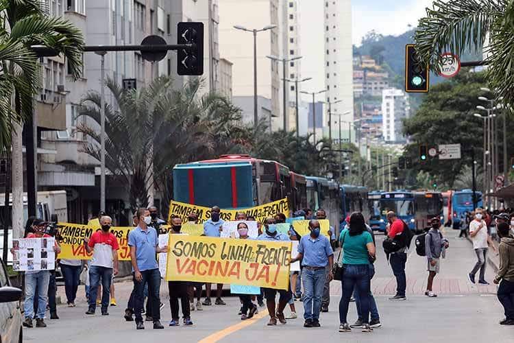 10-ato-dos-rodoviários-por-vacina-em-abril-de-2021---fernando-priamo- 10-ato-dos-rodoviários-por-vacina-em-abril-de-2021---fernando-priamo-