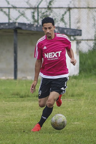 Juiz-forano ganha bolsa para estudar e jogar nos EUA: "vou poder ajudar meu pai" 2 Foto Thiago 2 Rise Up Midia
