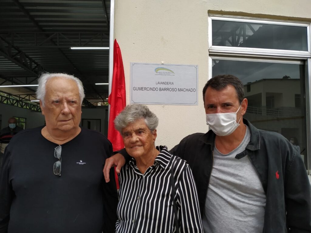 O homenageado, Gumercindo e Berenice Ribeiro Machado com o filho Marcelo, no Abrigo Santa Helena 2 Gumercindo Barroso Machado 240322 enviada pelo Cesar Romero
