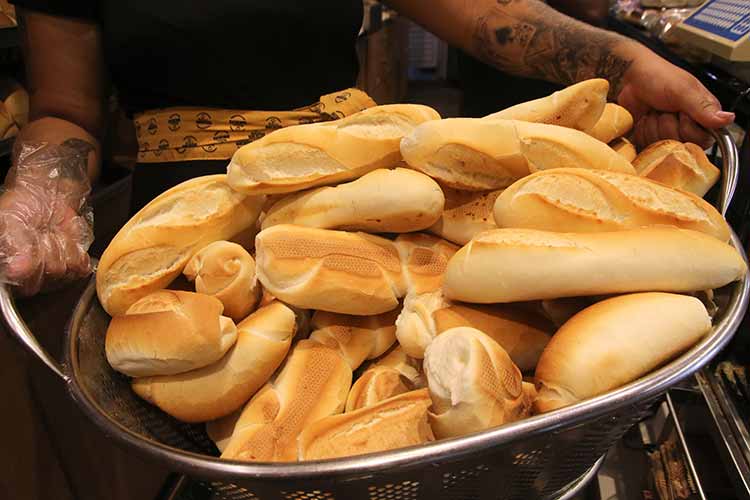 Guerra na Ucrânia deve impactar preço dos alimentos em JF 1 Rejuste precos paes fernando priamo 12