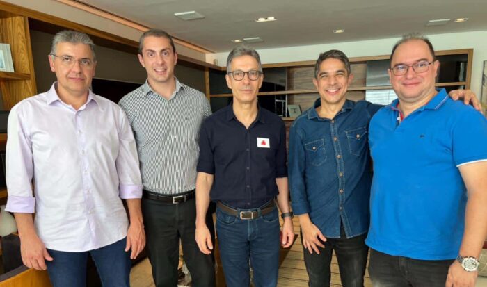 Fred Miana e o governador Romeu Zema ladeados pelos pré-candidatos do Novo a deputado, Carlos Eduardo Amaral, Marcelo Cabral e Flávio Mattos 1 Fred Miana e o governador Romeu Zema ladeados pelos pré-candidatos do Novo a deputado, Carlos Eduardo Amaral, Marcelo Cabral e Flávio Mattos