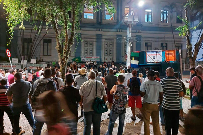 Servidores municipais aprovam proposta da PJF de reajuste de 10% 1 assembleia2 by sinserpu