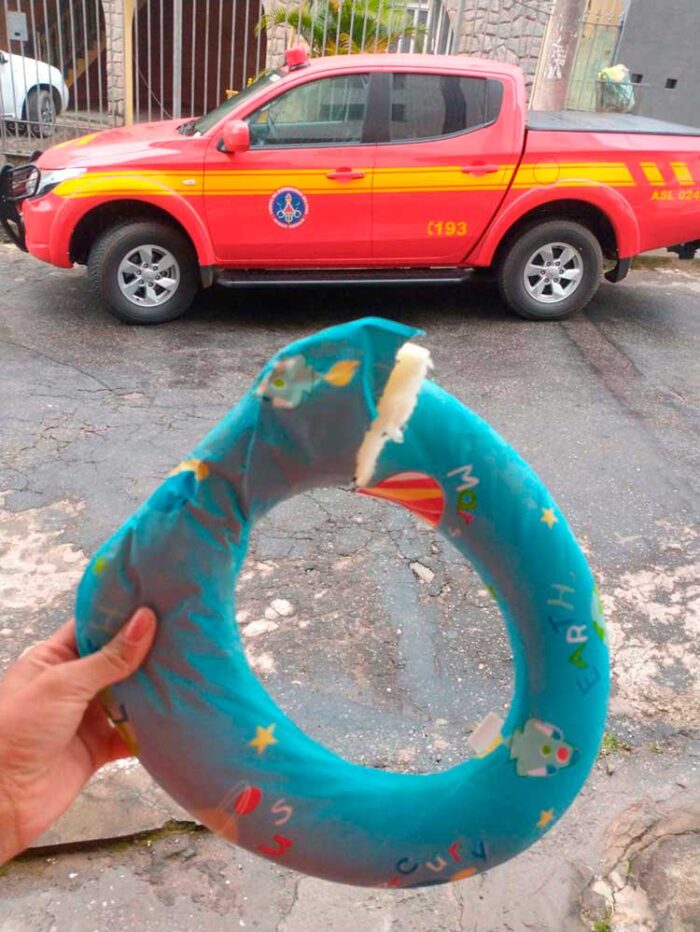 Criança de 2 anos fica com assento sanitário preso no pescoço 1 ocorrencia lafaiete by bombeiros2