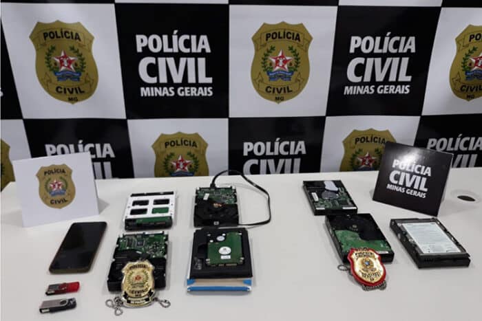 Suspeito de invadir base de dados bancários é alvo de operação em São João del-Rei 1 2 Operacao contra hacker em Sao Joao del Rei Divulgacao Policia Civil