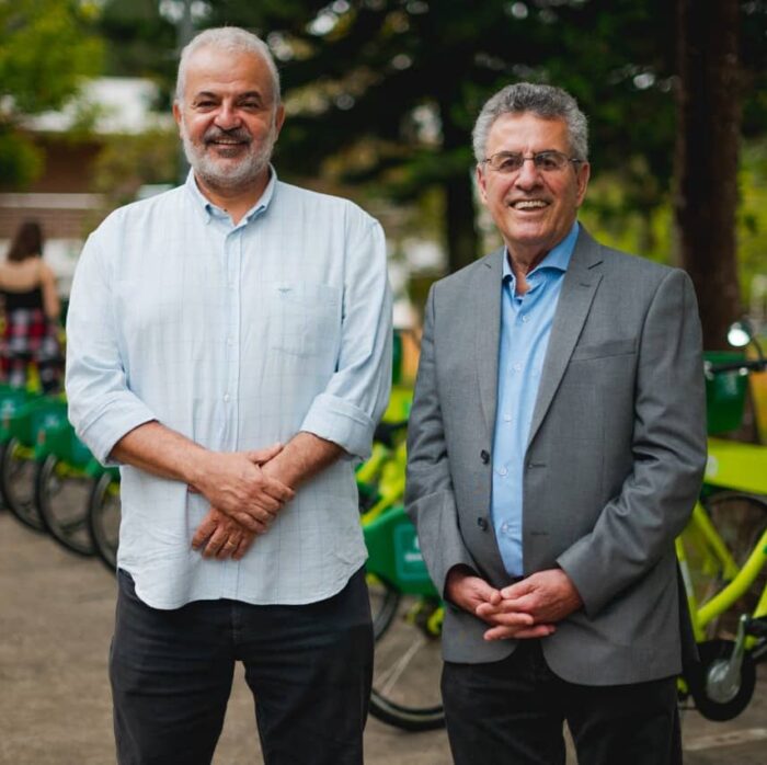 O reitor Marcus David e o presidente da Unimed, Darlam Kneipp na inauguração da Estação Bike na UFJF