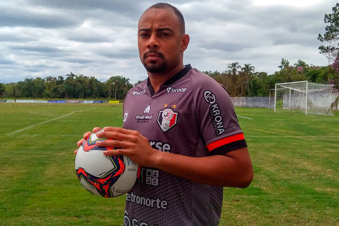 Tupi anuncia a contratação do goleiro João Lucas 1 Tupi goleiro Joao Lucas foto Joinville
