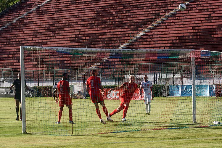 Tupynambás-gol-perdido---fernando-priamo-(9) Tupynambás-gol-perdido---fernando-priamo-(9)