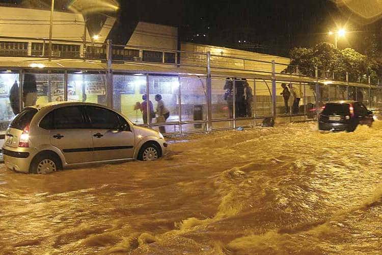 alagamento---avenida-rio-branco---fernando-priamo alagamento---avenida-rio-branco---fernando-priamo