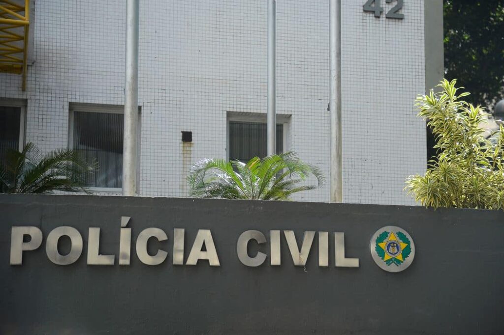 Polícia faz ação contra pirataria de conteúdo audiovisual via streaming 3 fachada da secretaria de estado da policia civil no centro do rio de janeiro1006219443 e1650374508685