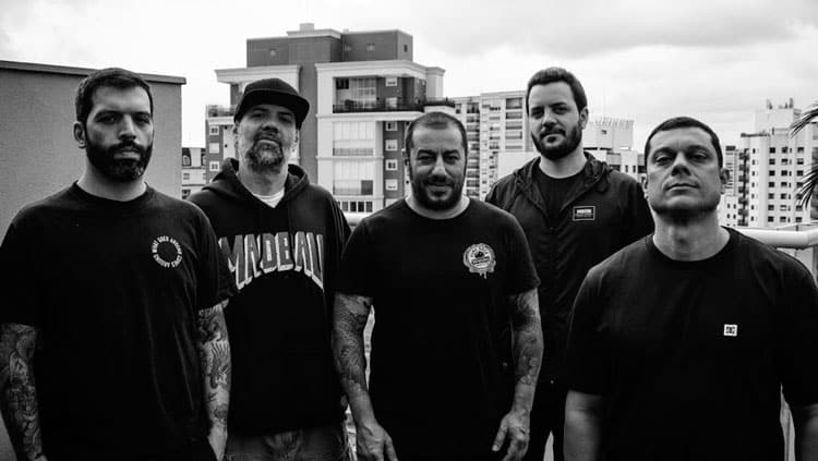 Entrevista: Badauí, do CPM 22, fala sobre trajetória da banda e o retorno dos shows 1 CPM 22