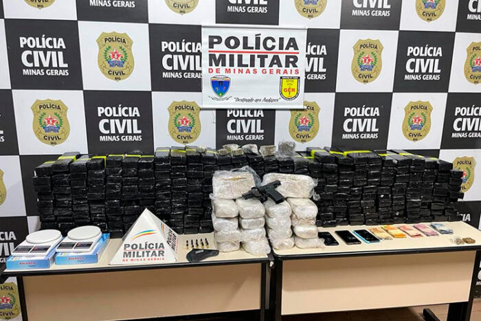 Droga apreendida em Juiz de Fora está avaliada em R$ 1 milhão 1 Apreensao de drogas avaliadas em R 1 milhao foto Divulgacao PC