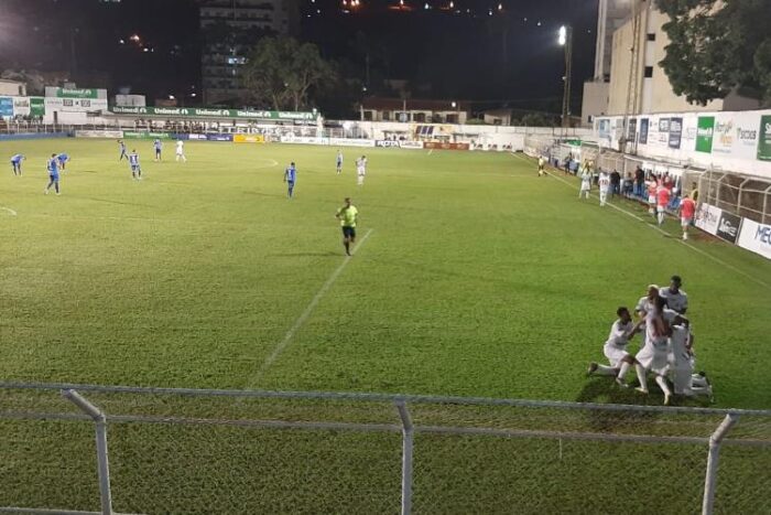 Tupi vence o Aymorés por 2 a 1 em Ubá pelo Módulo II 1 Aymores x Tupi foto Wendell Guiducci site