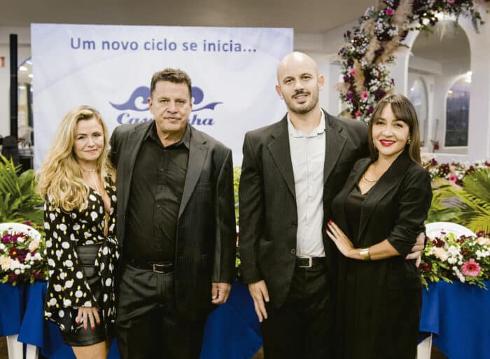 Mãe, exemplo de amor e doação 2 Posse no Cascatinha: Andréa Vassalo com o novo presidente do Cascatinha Country Club, José Luiz Lacerda, o vice Renato Pereira de Andrade e Juliene Araújo na solenidade de posse da nova diretoria para a gestão 2022/2025.