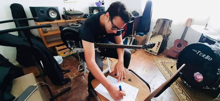 Flávio Duin lança o single ‘Noite fria’ 1 Flávio Duin