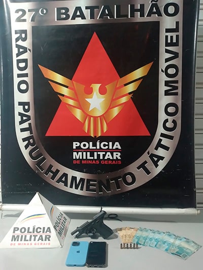 PM prende casal com pistola Divulgacao PM