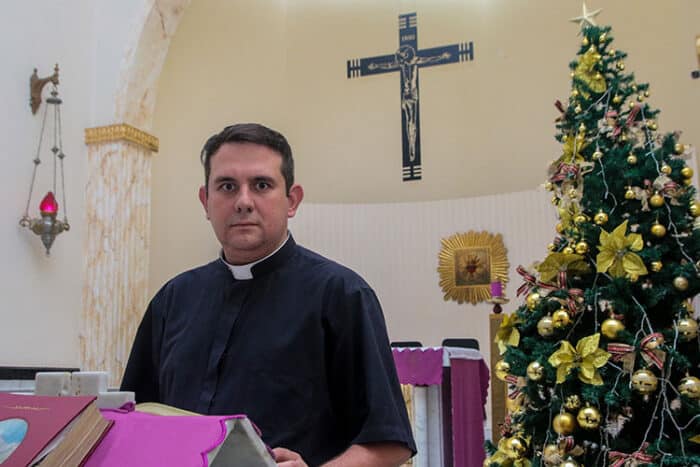 Padre Pierre foto Fernando Priamo