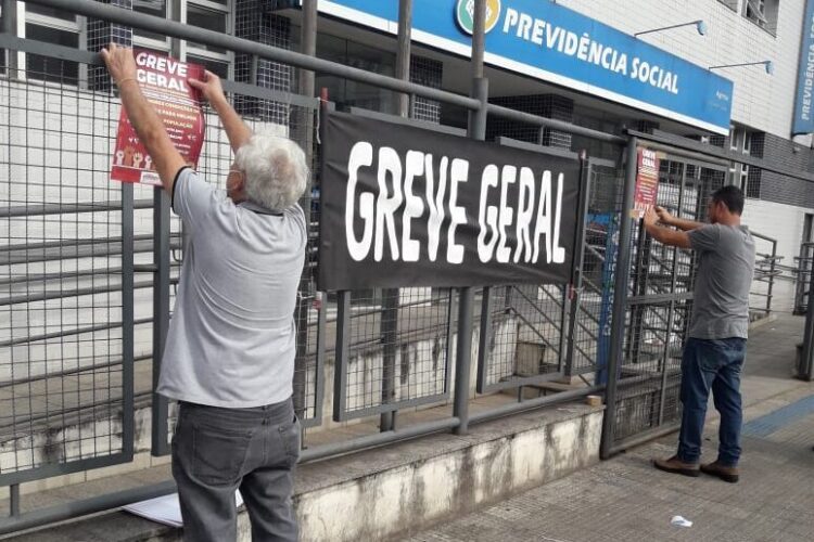 Servidores do INSS intensificam greve em Juiz de Fora 1 Greve dos servidores do INSS