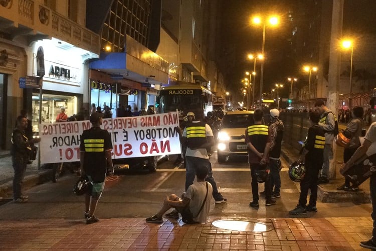 Onda de assaltos preocupa motoboys em Juiz de Fora 1 manifestacao motoboys 2 fernando priamo