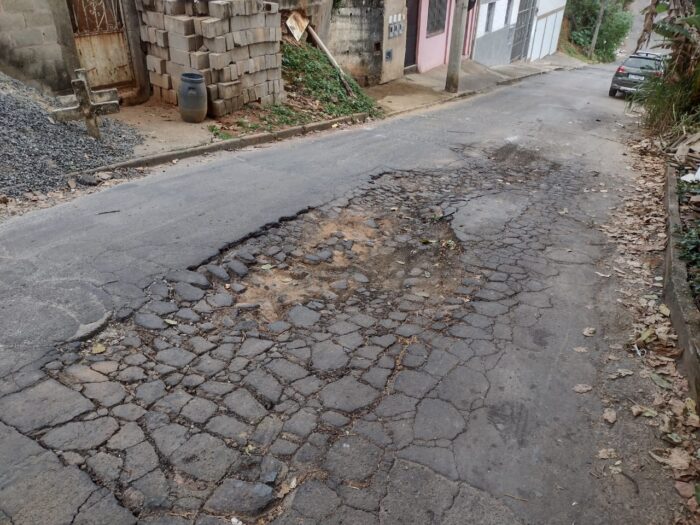 Moradores da Cidade Alta reclamam de condições do asfalto 1 vida urbana 9