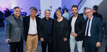 Mais ‘flashes’ da Feijoada 2022 26 Aloisio Vasconcelos Antonio Arbex Jovino Campos Margarida Salomao Guilherme Duarte e Juraci Scheffer 010622 enviada pelo CR com corte