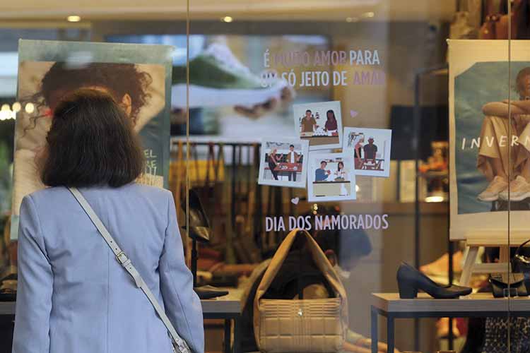 Dia dos Namorados promete ser a terceira melhor data do ano 1 Comercio dia dos namorados fernando priamo 12