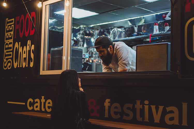 Câmara aprova nova regulamentação de food trucks e beer trucks em JF 1 food truck freepik