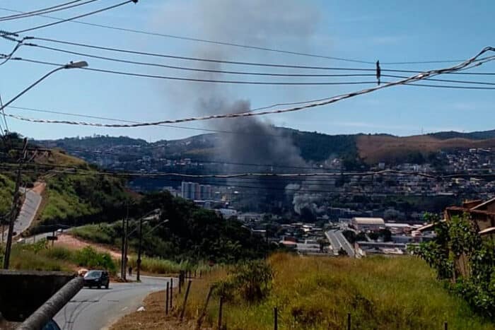 Incêndio destrói sede da Associação de Catadores de Juiz de Fora 1 incêndio