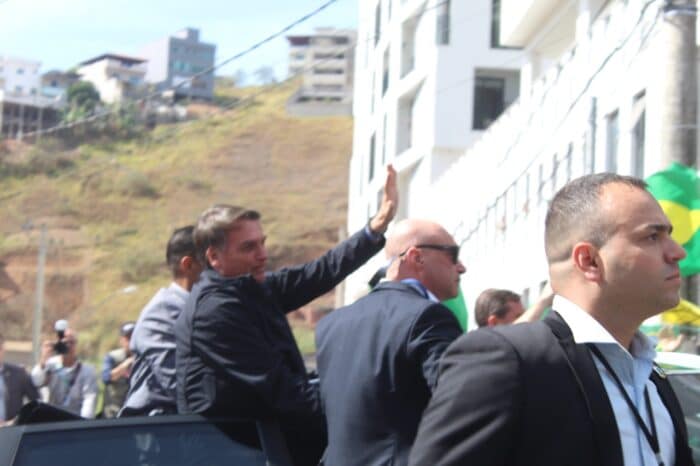 Bolsonaro discursa em culto religioso em Juiz de Fora 1 1 bolsonaro em jf by luisa junqueira