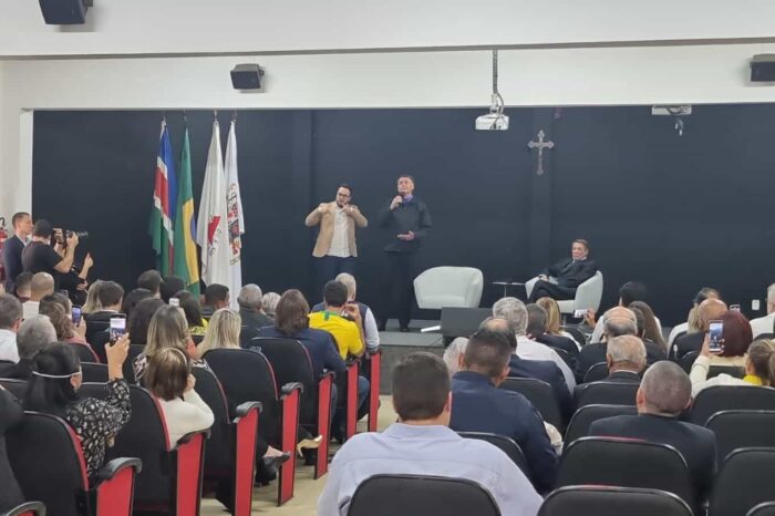 Presidente Bolsonaro visita Santa Casa de Juiz de Fora 1 7 bolsonaro em jf by leonardo costa e1657901080915