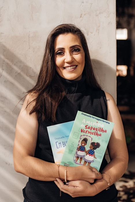 “É o sonho de qualquer escritor estar na Bienal de São Paulo”, afirma a juiz-forana Emanuelle Ferruggini 3 Emanuelle Ferrugini 2022 2
