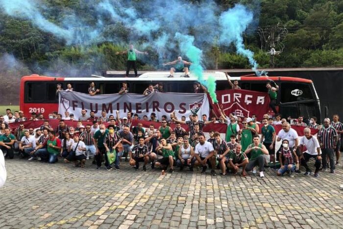 Despedida de Fred: mais de 300 torcedores do Fluminense de JF e região vão ao Maracanã 1 Fluminense Flumineiros caravana divulgacao