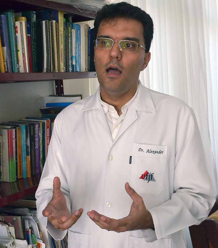 Professores questionam potencial terapêutico de derivados da cannabis 1 MACONHA ALEXANDER by olavo prazeres arquivo tm
