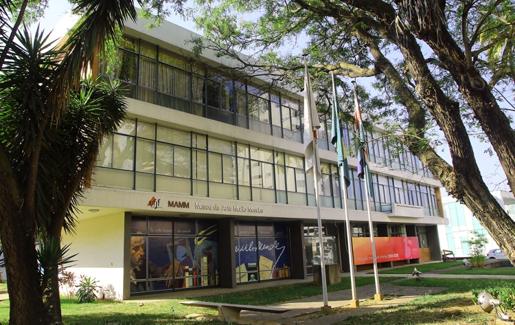 Por que os museus de Juiz de Fora não abrem aos domingos? 1 museus