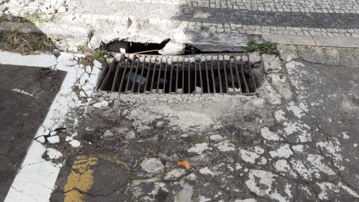Moradores reclamam de boca de lobo 1 WhatsApp Image 2022 07 20 at 08.46.01