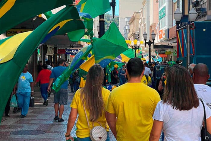 Em Juiz de Fora, Bolsonaro abre campanha e discursa no Calçadão da Rua Halfeld 1 01 Bolsonaro em JF gabriel magacho