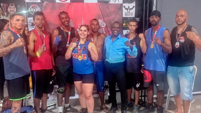 Equipes montam 'seleção' em JF e vencem cinco lutas em torneio de boxe 1 Boxe divulgacao