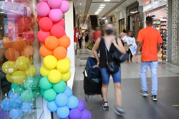 Rainbow Fest e Miss Brasil Gay devem movimentar até R$ 7,5 milhões 2 Felipe Couri pauta1 decoracao Rainbow Fest 8