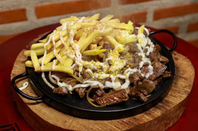 Um imperador em seu castelo 5 Fritas