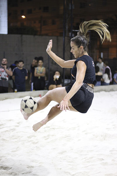 Futevolei Natalia Guitler foto Rise Up Midia