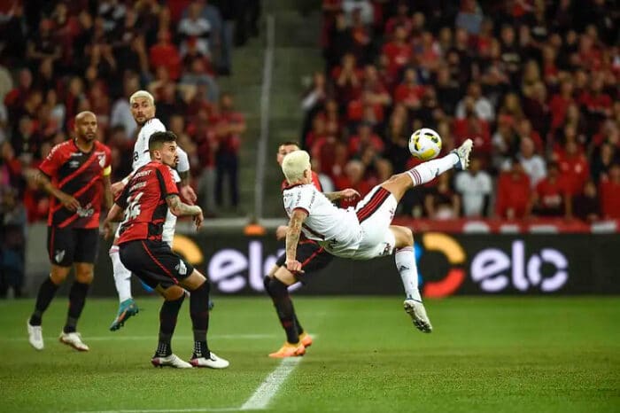 Tite indica Pedro, do Flamengo, na próxima convocação da seleção 1 Pedro, do Flamengo, deve ser convocado para a seleção brasileira