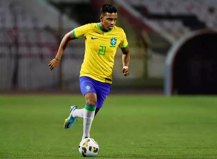 Nike proíbe nomes de Lula, Bolsonaro e 'mito' na camisa da seleção para a Copa 3 Selecao Brasileira uniformes rodrigo divulgacao nike