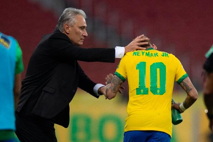 'A seleção é dependente de Neymar e de todos bons jogadores', diz Tite 1 Tite e Neymar na seleção brasileira