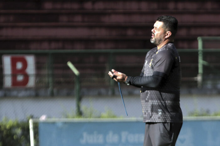 Villa Real vê "jogo mais difícil" contra o Atlético de Três Corações no domingo 1 Rafael Novaes, técnico do Villa Real