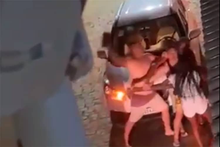Homem tem hemorragia cerebral após ser agredido com ferro e lajotas em Tombos 1 agressao tombos reproducao redes sociais