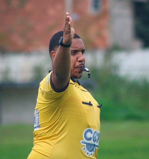 Árbitro de fut-7 se filia à Federação Mineira e sonha com trabalho em jogo do Tupi 1 arbitro reproducao redes sociais interna