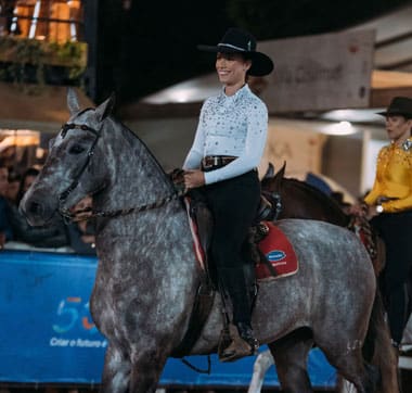 garota com cavalo 3 VALE ESTA 1
